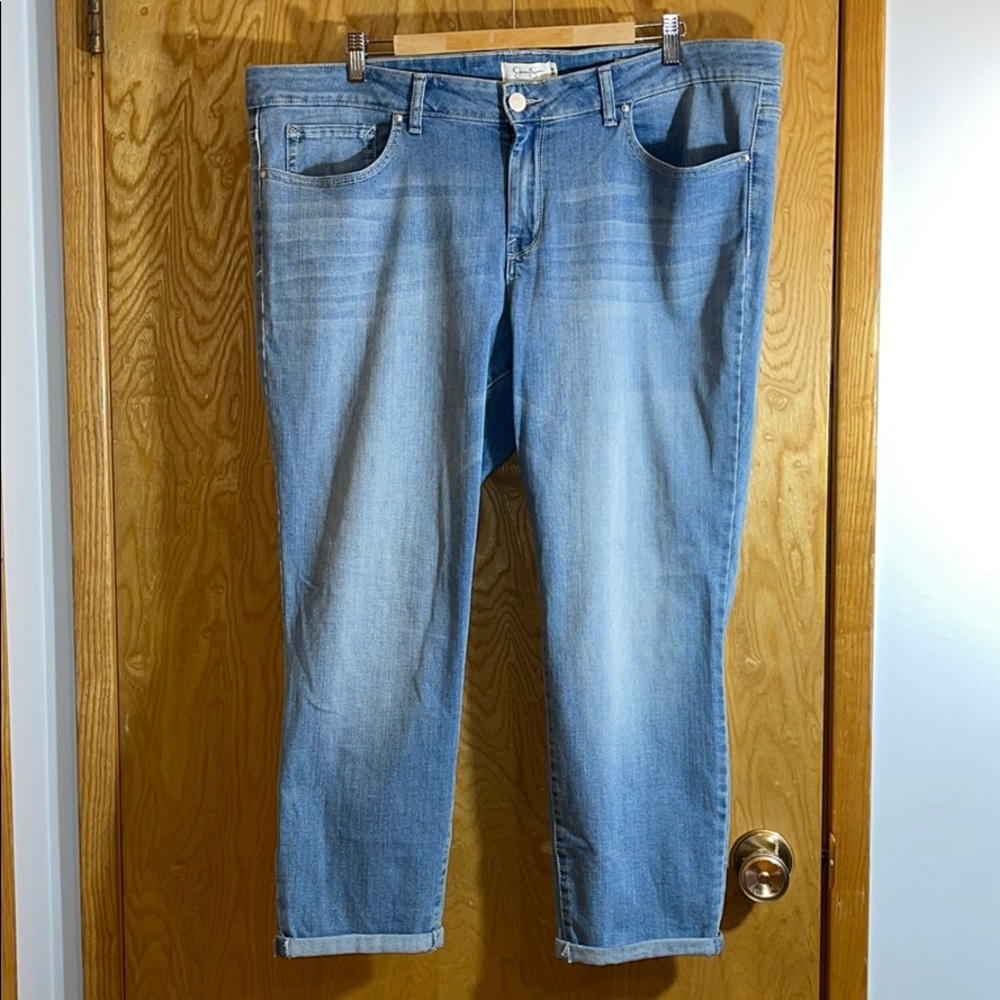 Light Blue Women’s Jeans - Classic Straight Fit